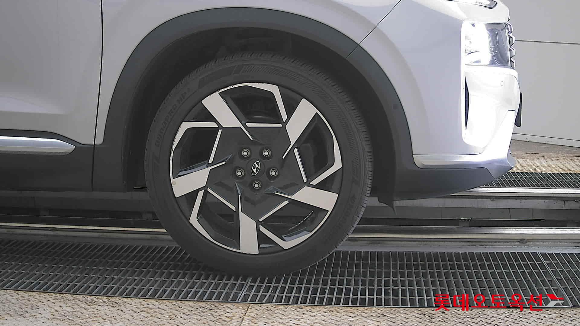 Hyundai Santa Fe 2021 - Image 27