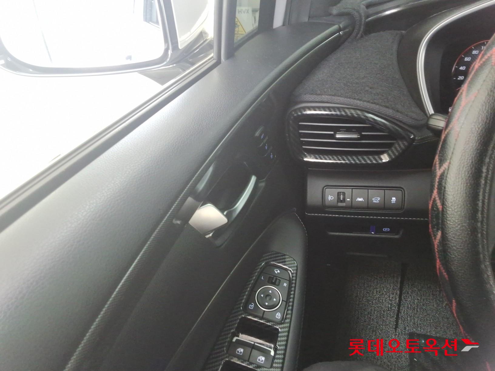 Hyundai Santa Fe 2021 - Image 29