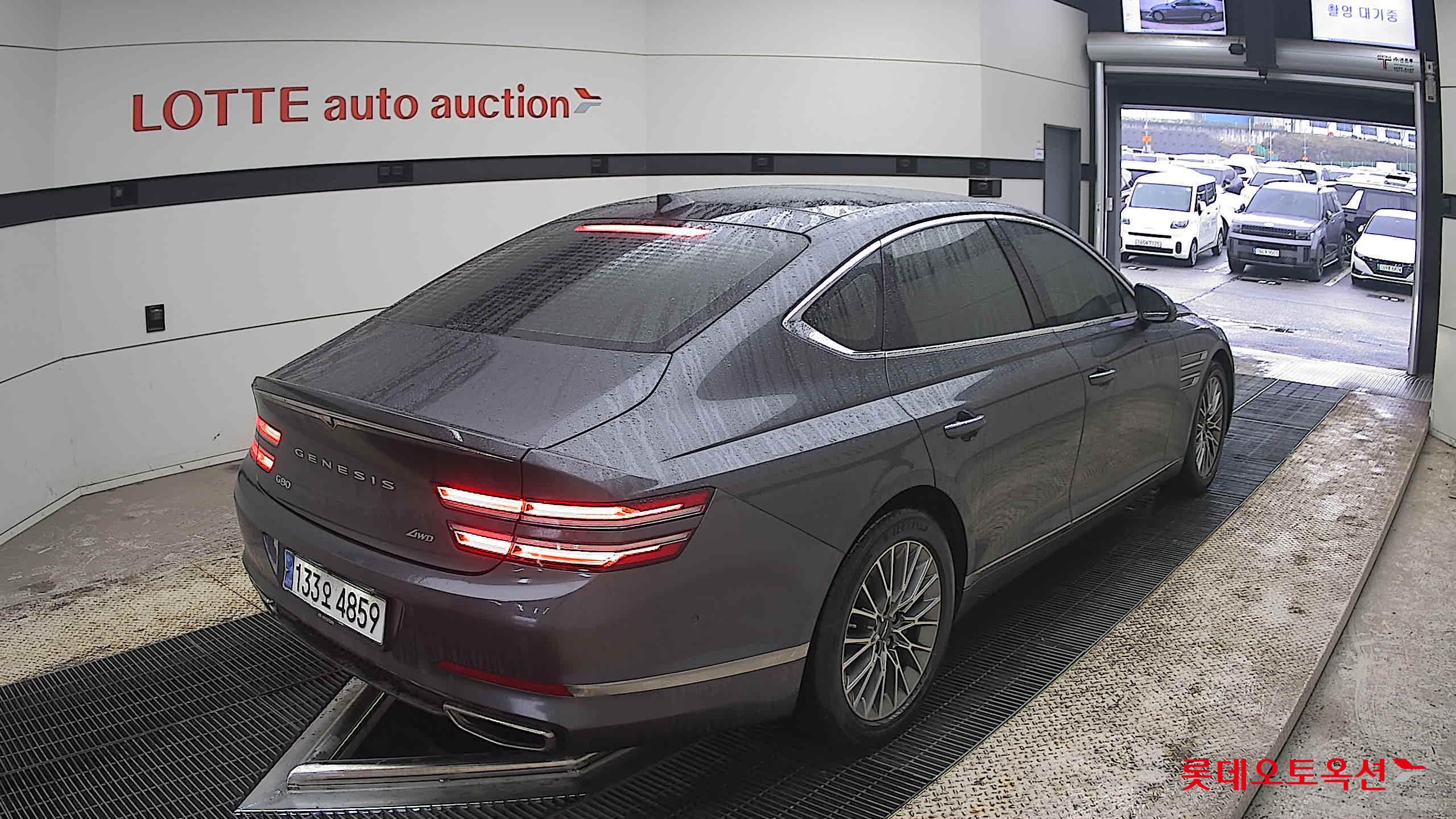 Genesis G80 - 5
