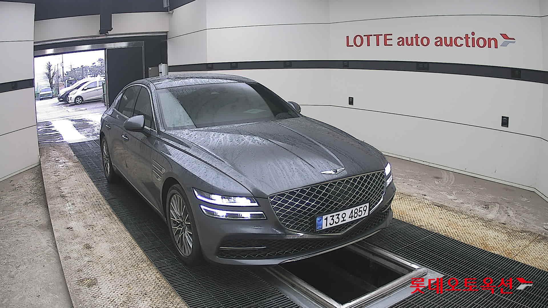 Genesis G80 - 24
