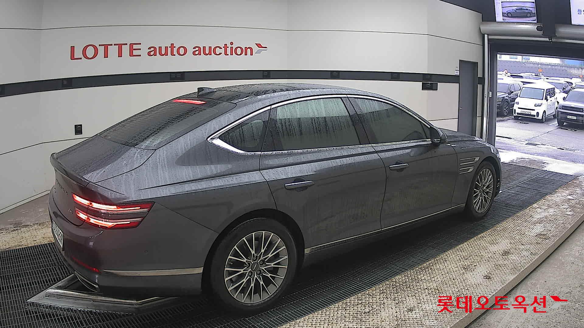 Genesis G80 - 19