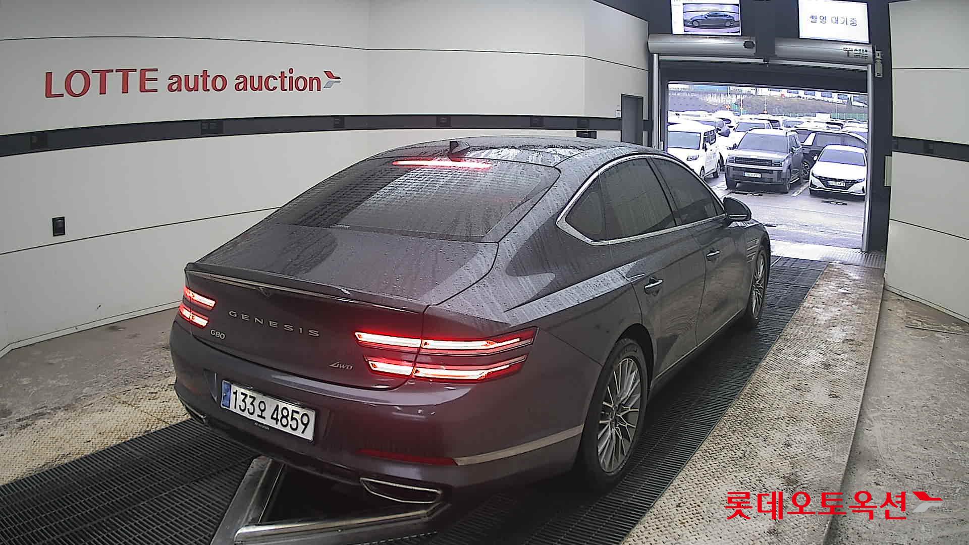 Genesis G80 - 18