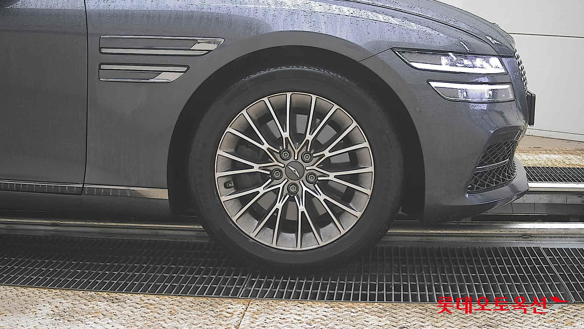 Genesis G80 - 27