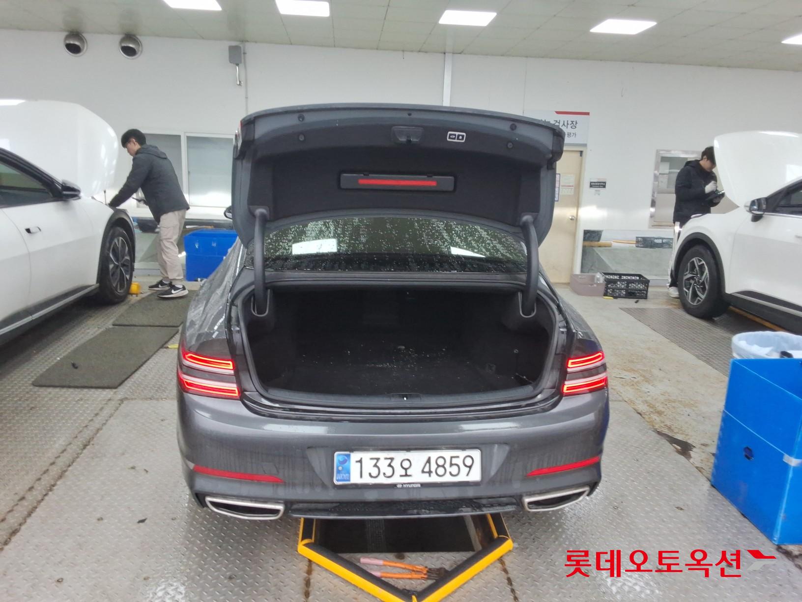 Genesis G80 - 9