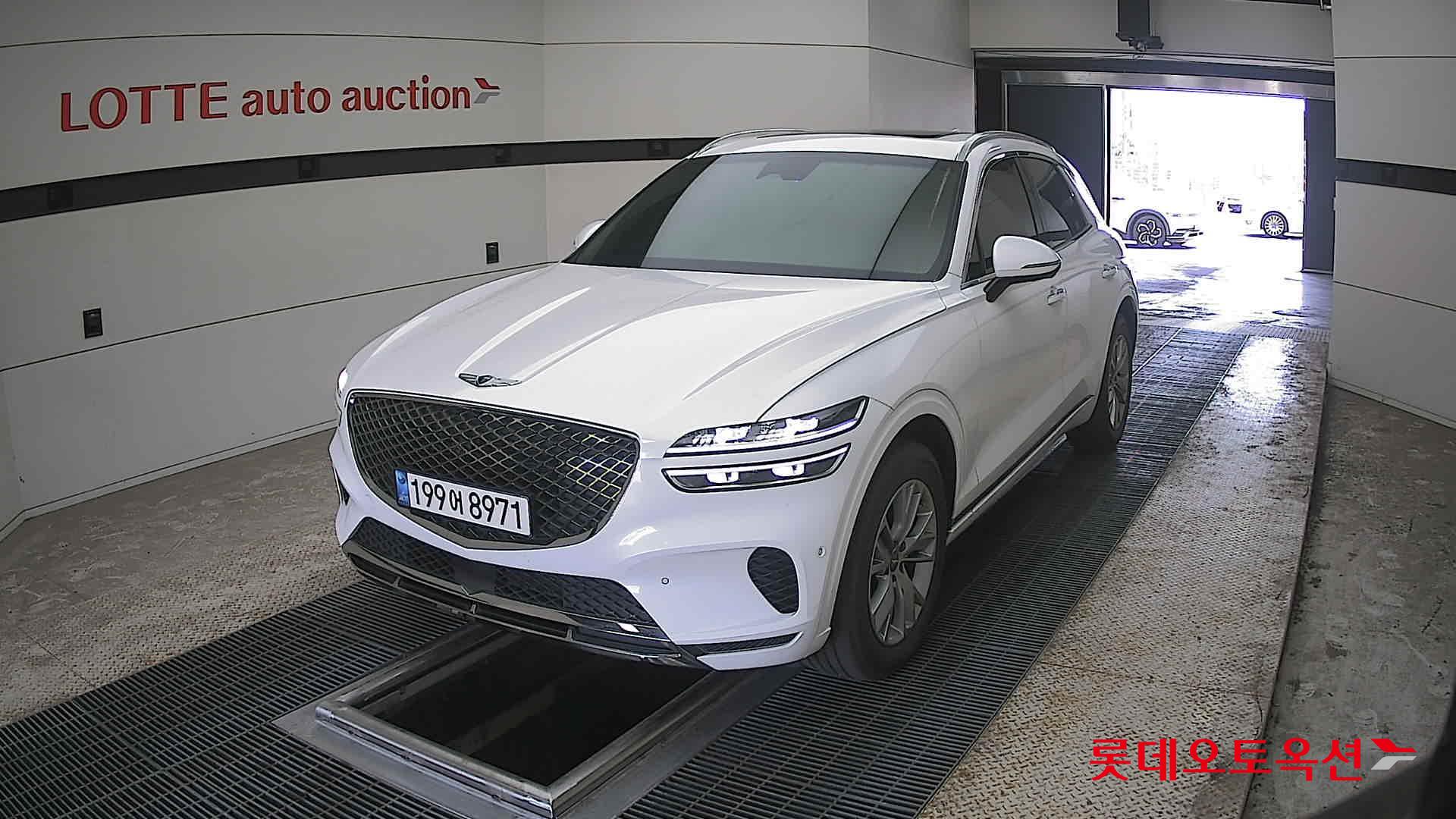 جينيسيس GV70 2021 - صورة 10