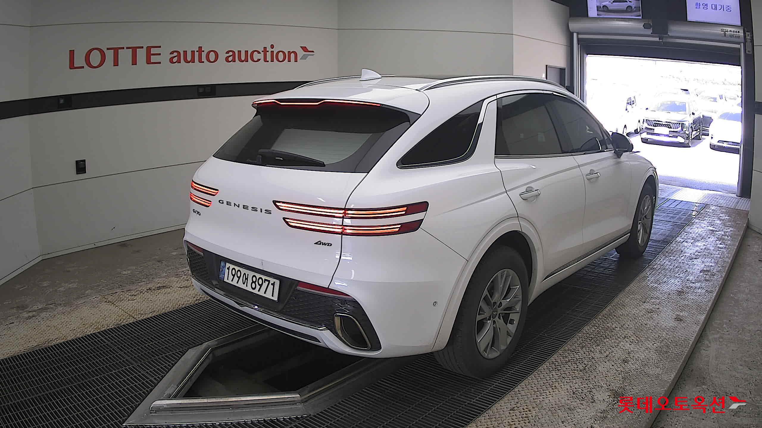 جينيسيس GV70 2021 - صورة 5