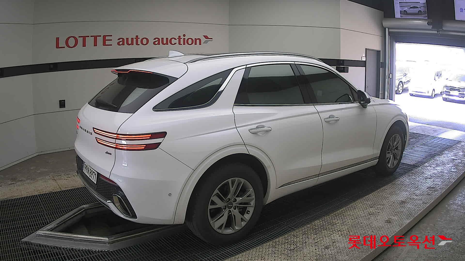 جينيسيس GV70 2021 - صورة 19