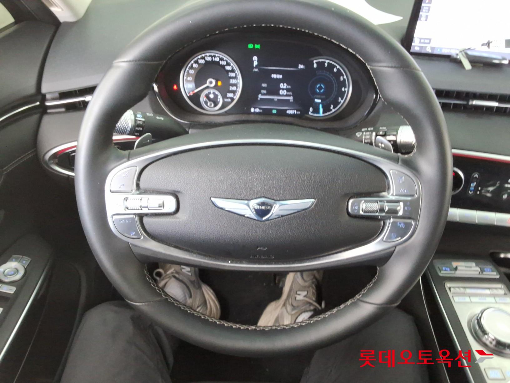 جينيسيس GV70 2021 - صورة 30