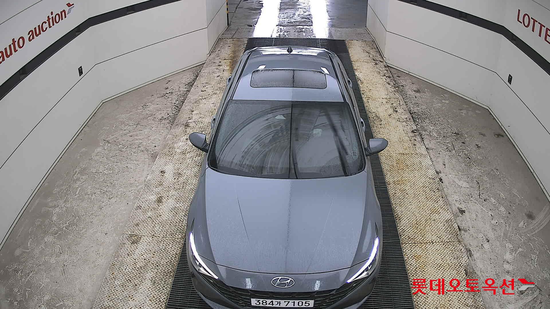 Hyundai Elantra - 7