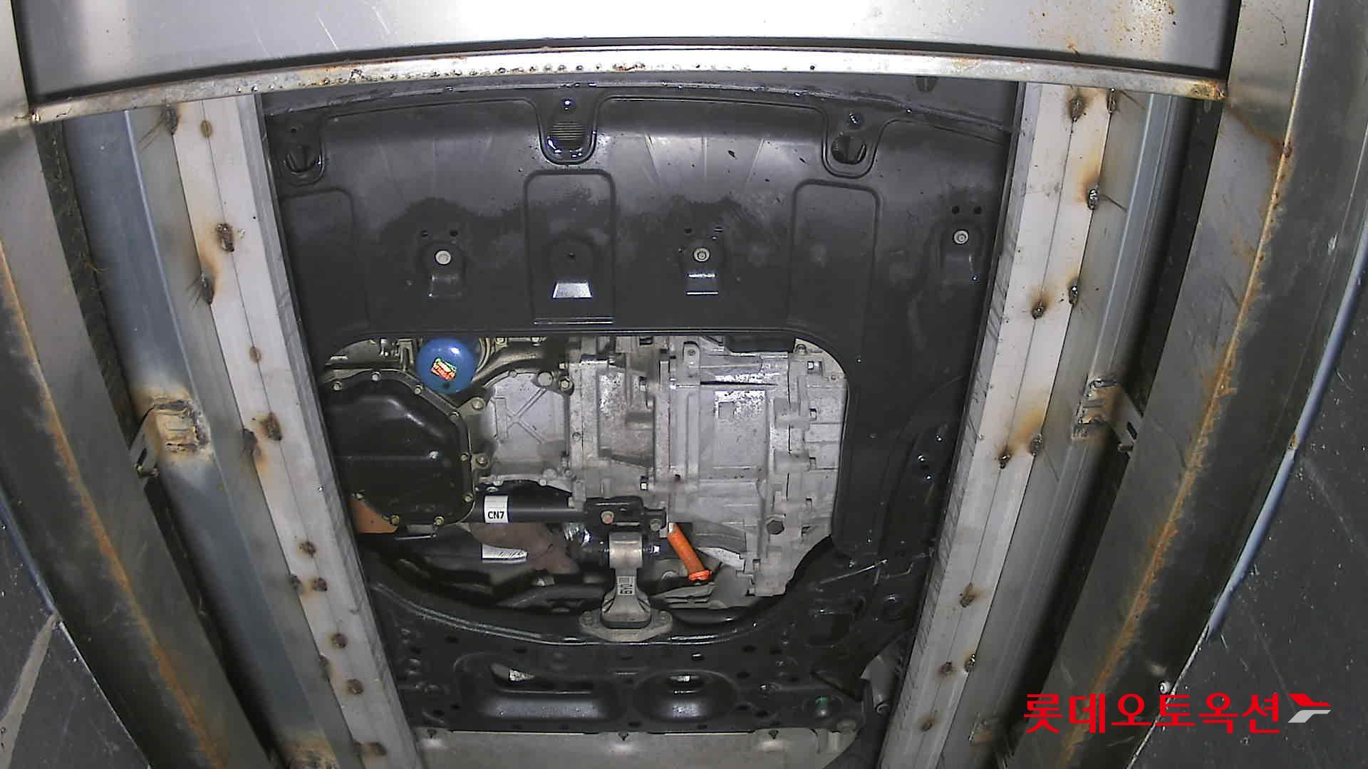 Hyundai Elantra - 8