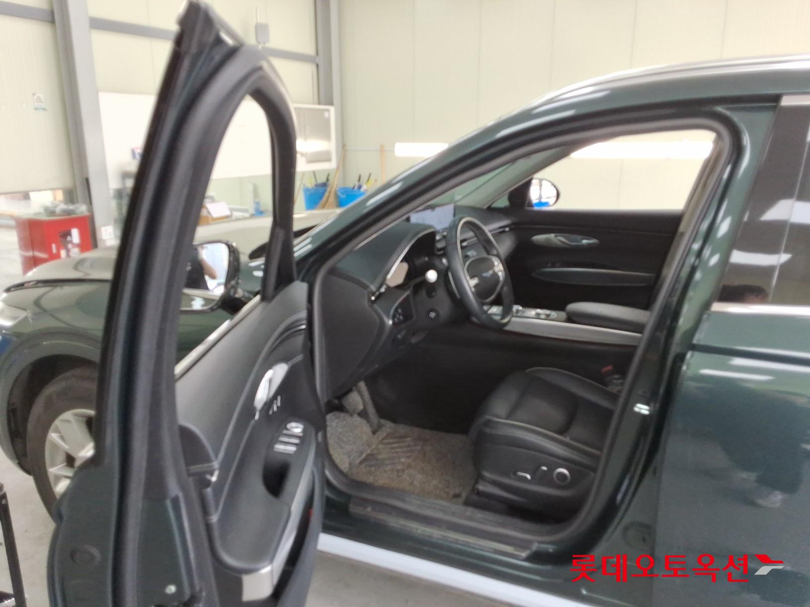 Genesis GV70 2021 - Image 37