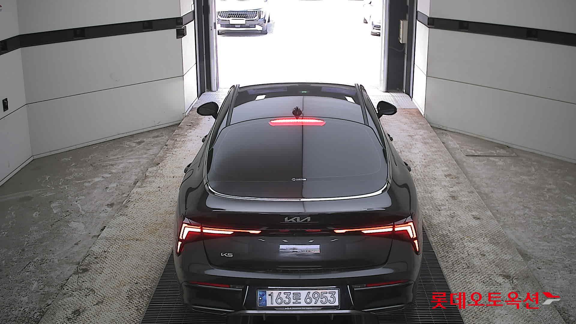 Kia K5 2024 - Image 17