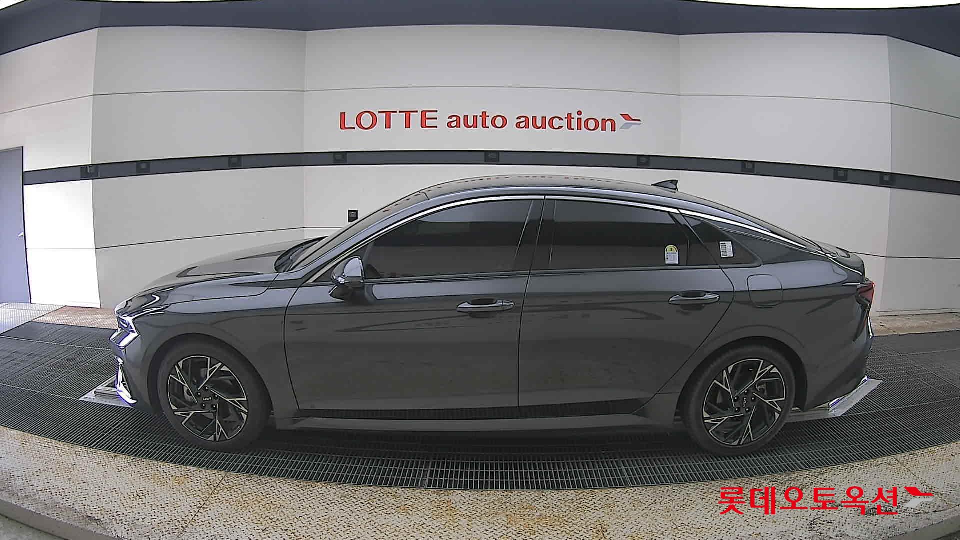 Kia K5 2024 - Image 13