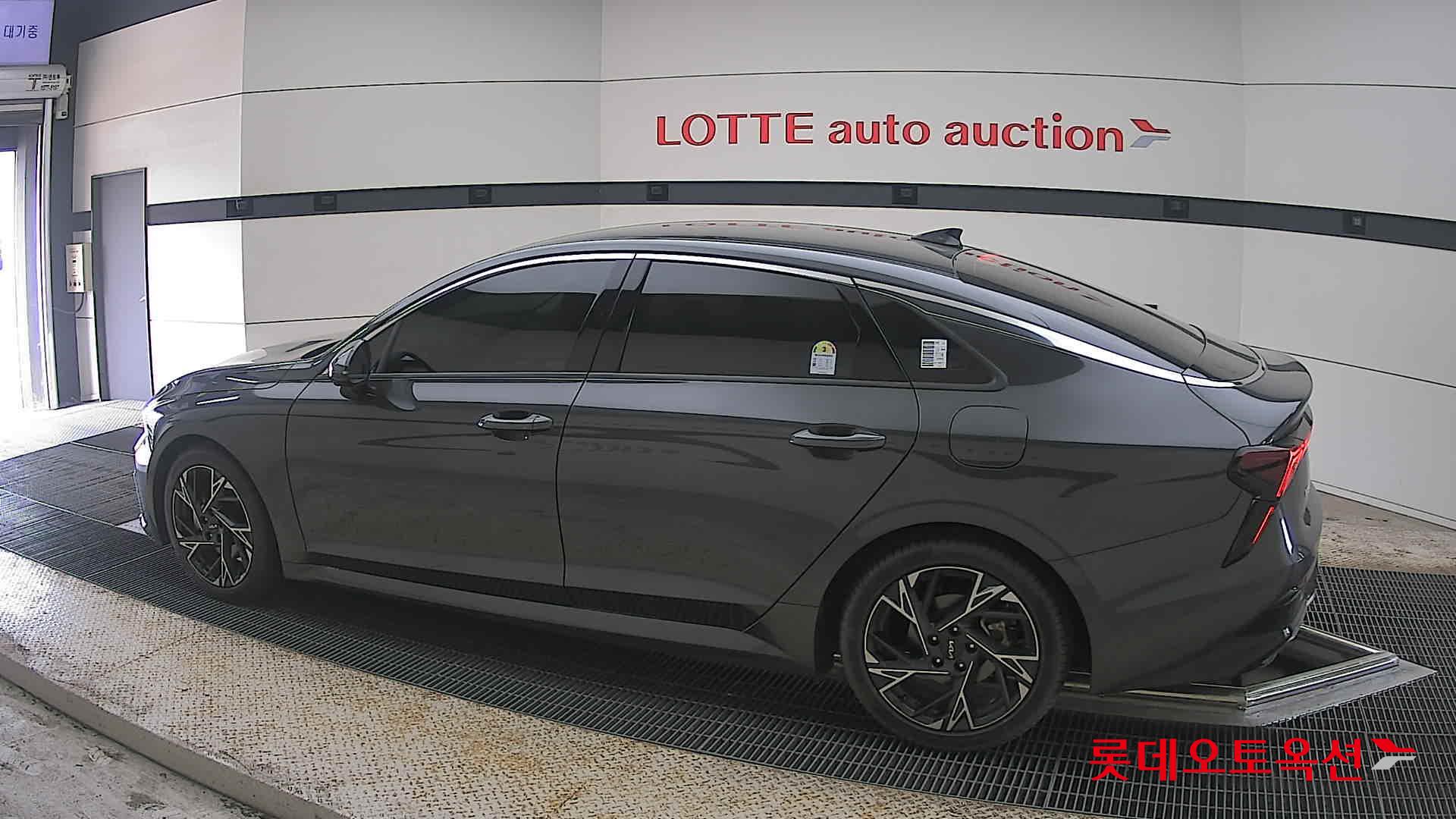 Kia K5 2024 - Image 14