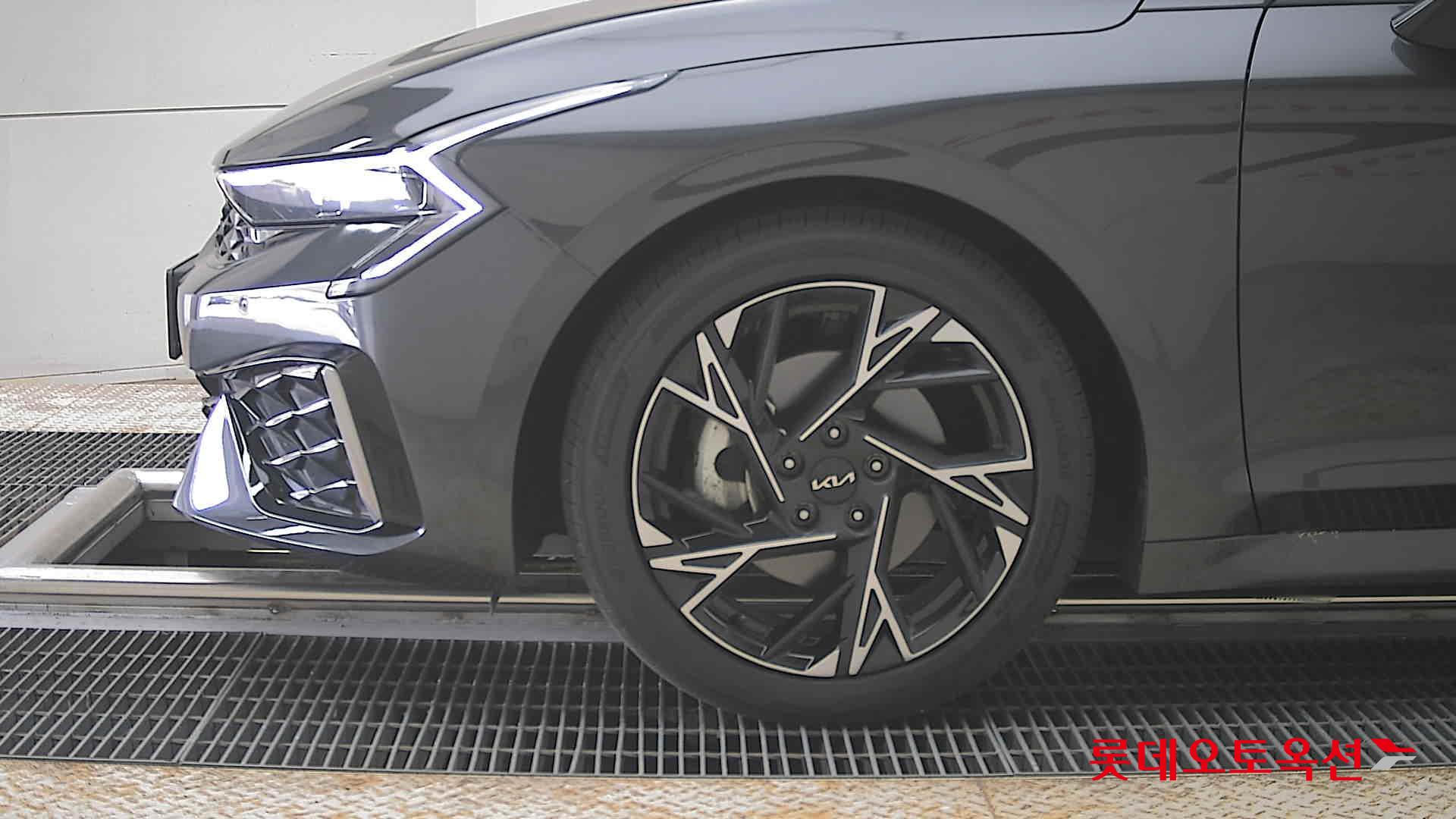 Kia K5 2024 - Image 25