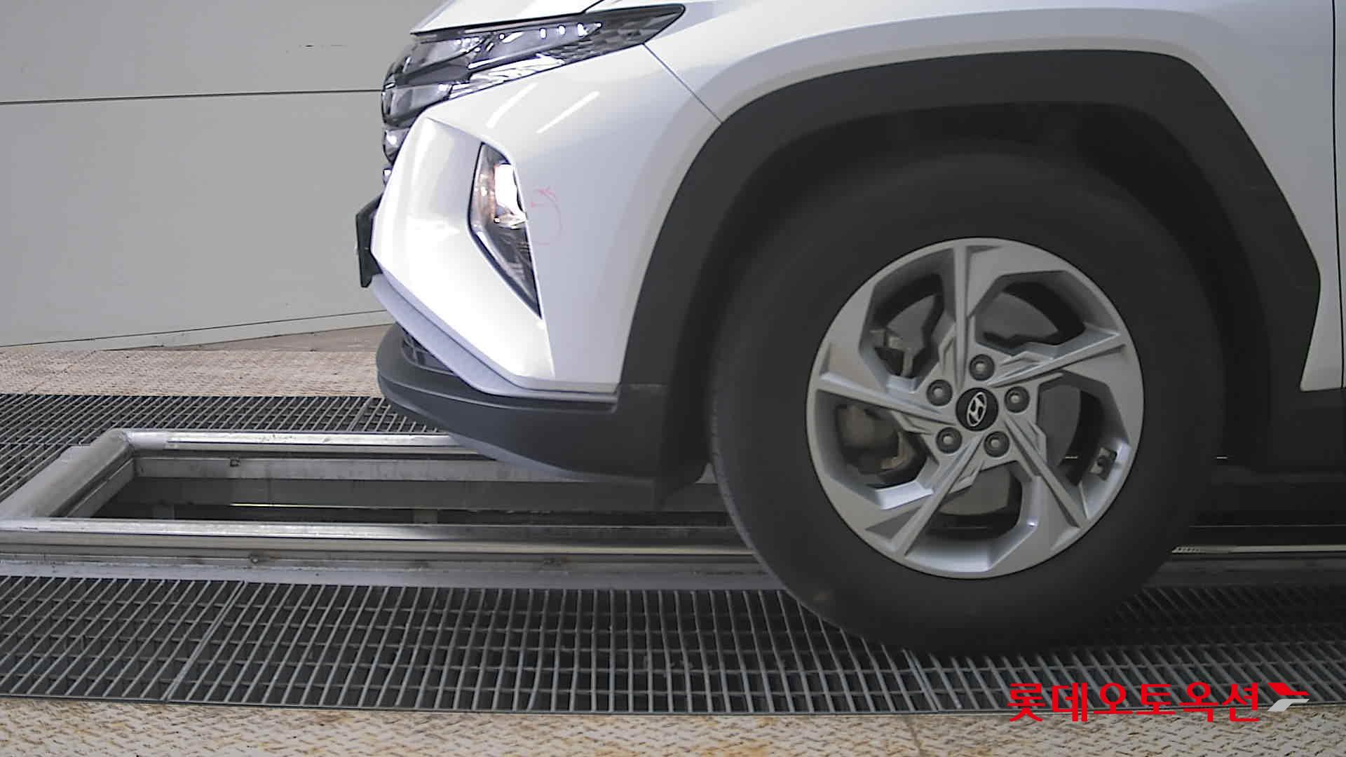 Hyundai Tucson - 25