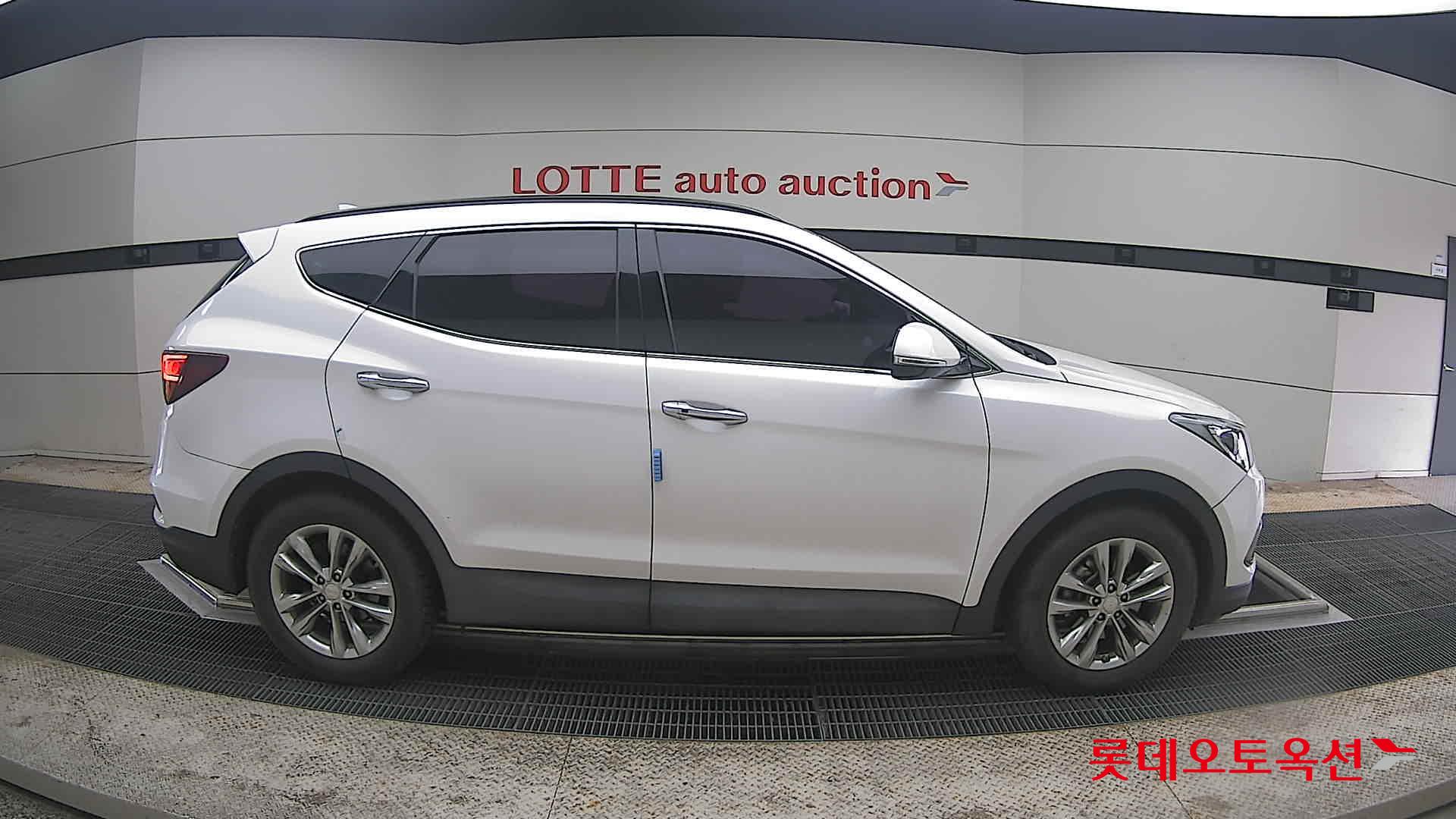 Hyundai Santa Fe 2016 - Image 21