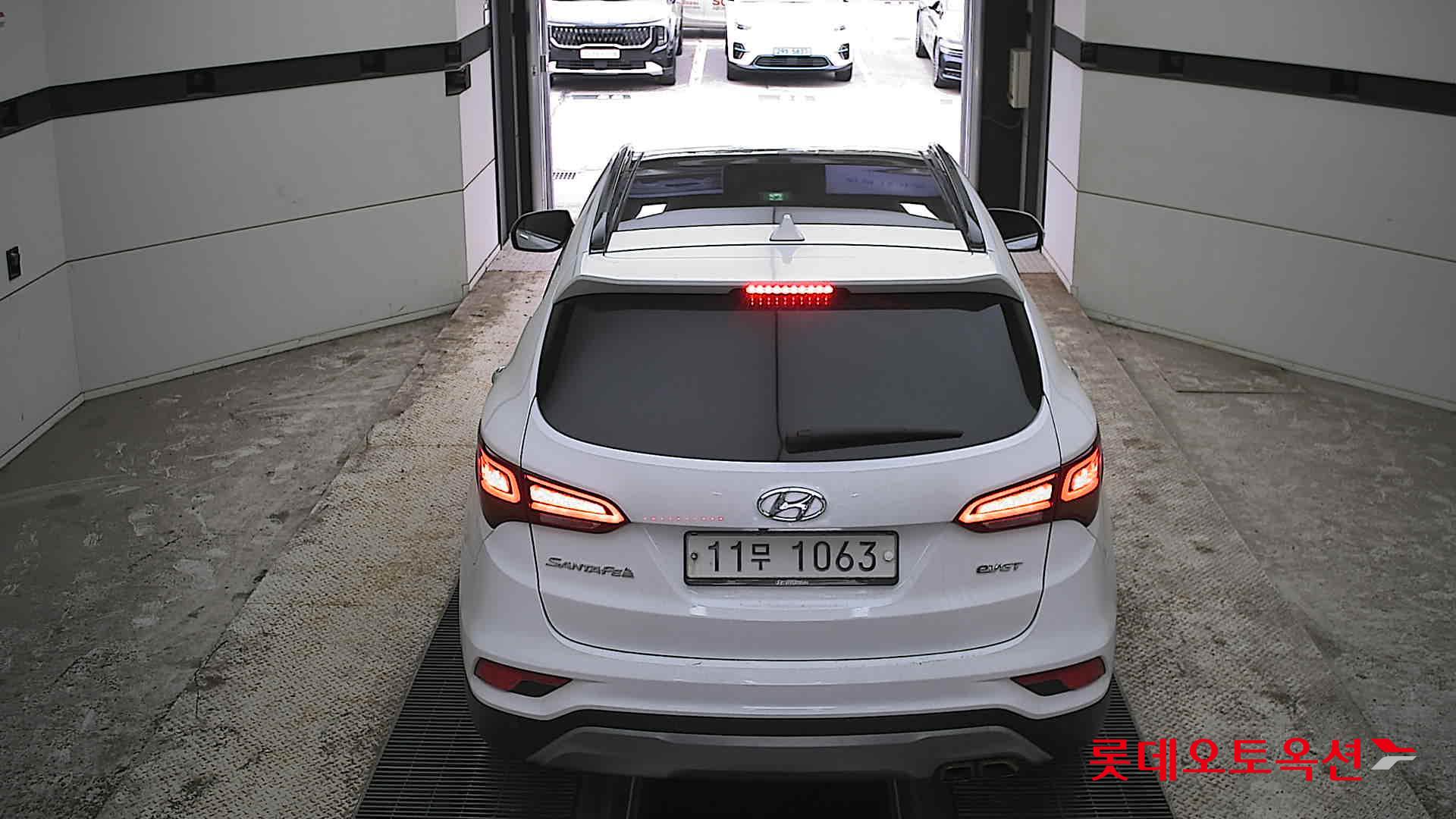 Hyundai Santa Fe 2016 - Image 17