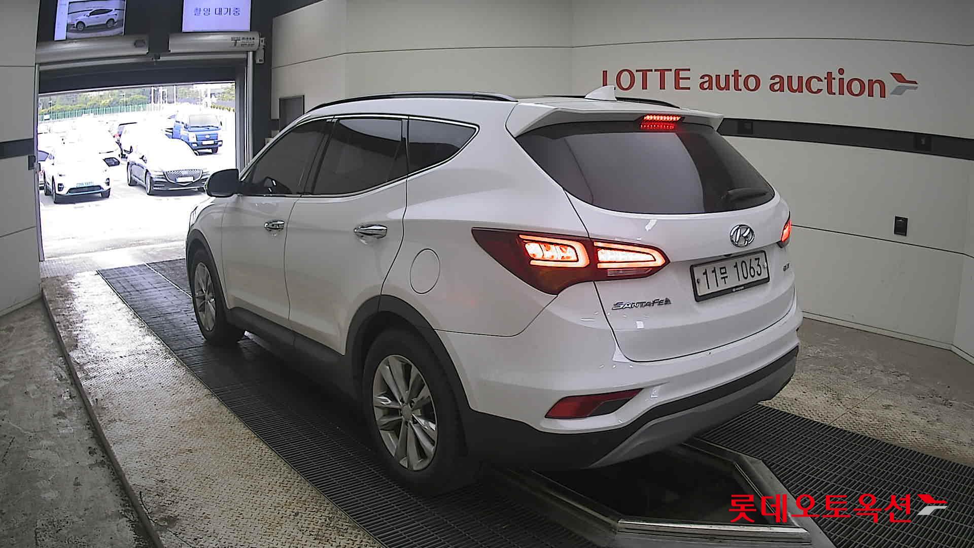 Hyundai Santa Fe 2016 - Image 4