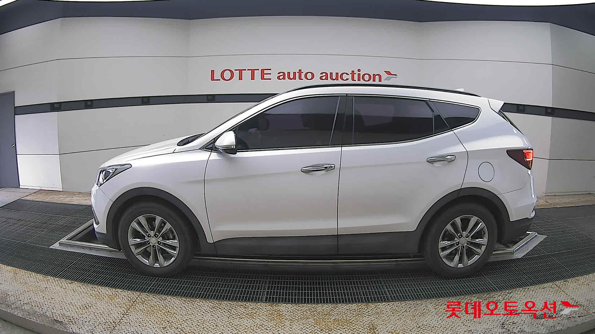 Hyundai Santa Fe 2016 - Image 13