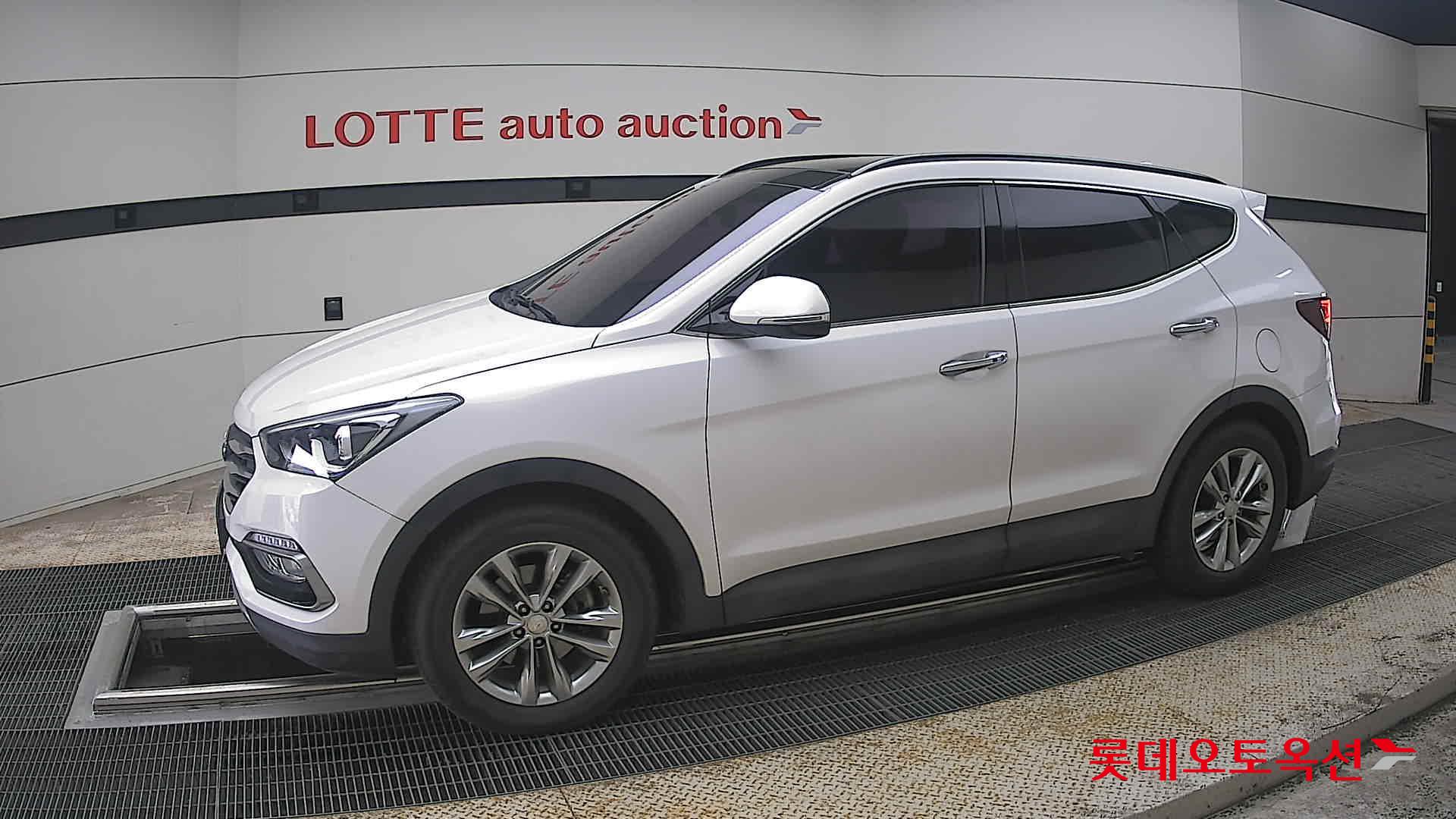 Hyundai Santa Fe 2016 - Image 12