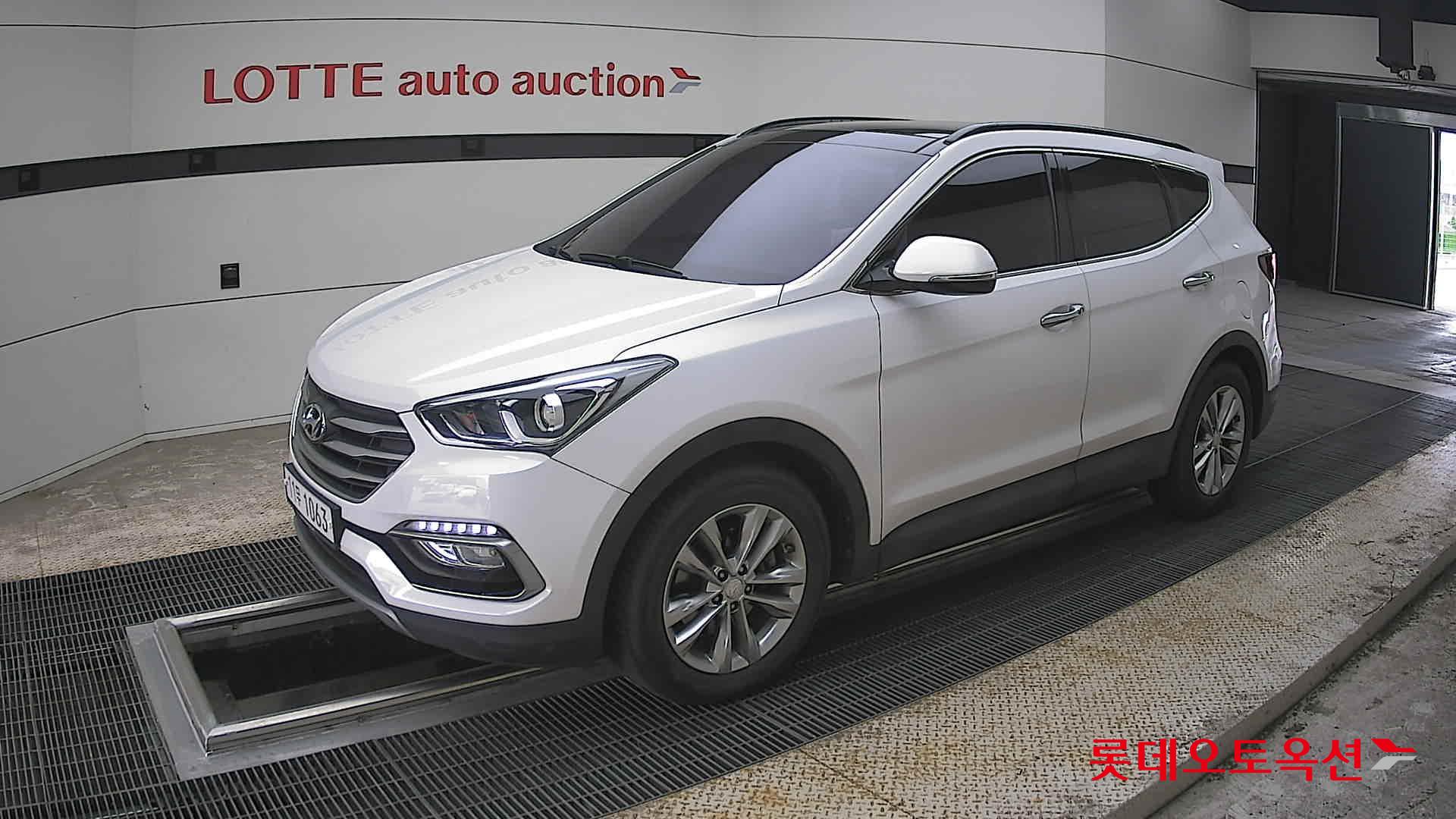 Hyundai Santa Fe 2016 - Image 11