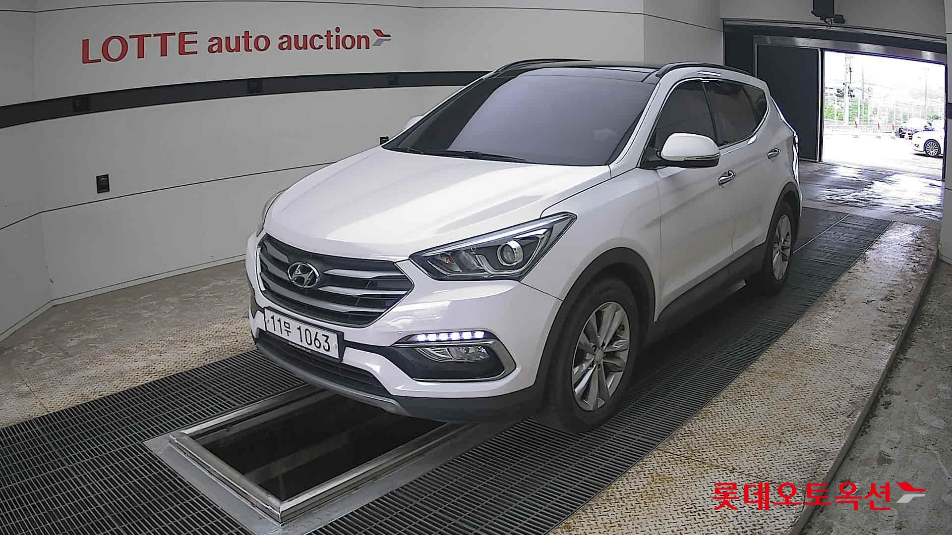 Hyundai Santa Fe 2016 - Image 3