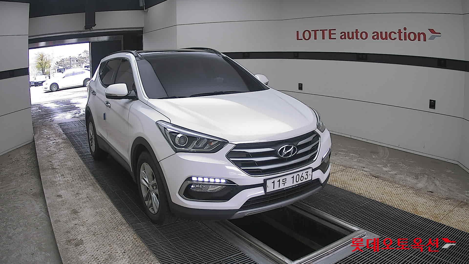 Hyundai Santa Fe 2016 - Image 24