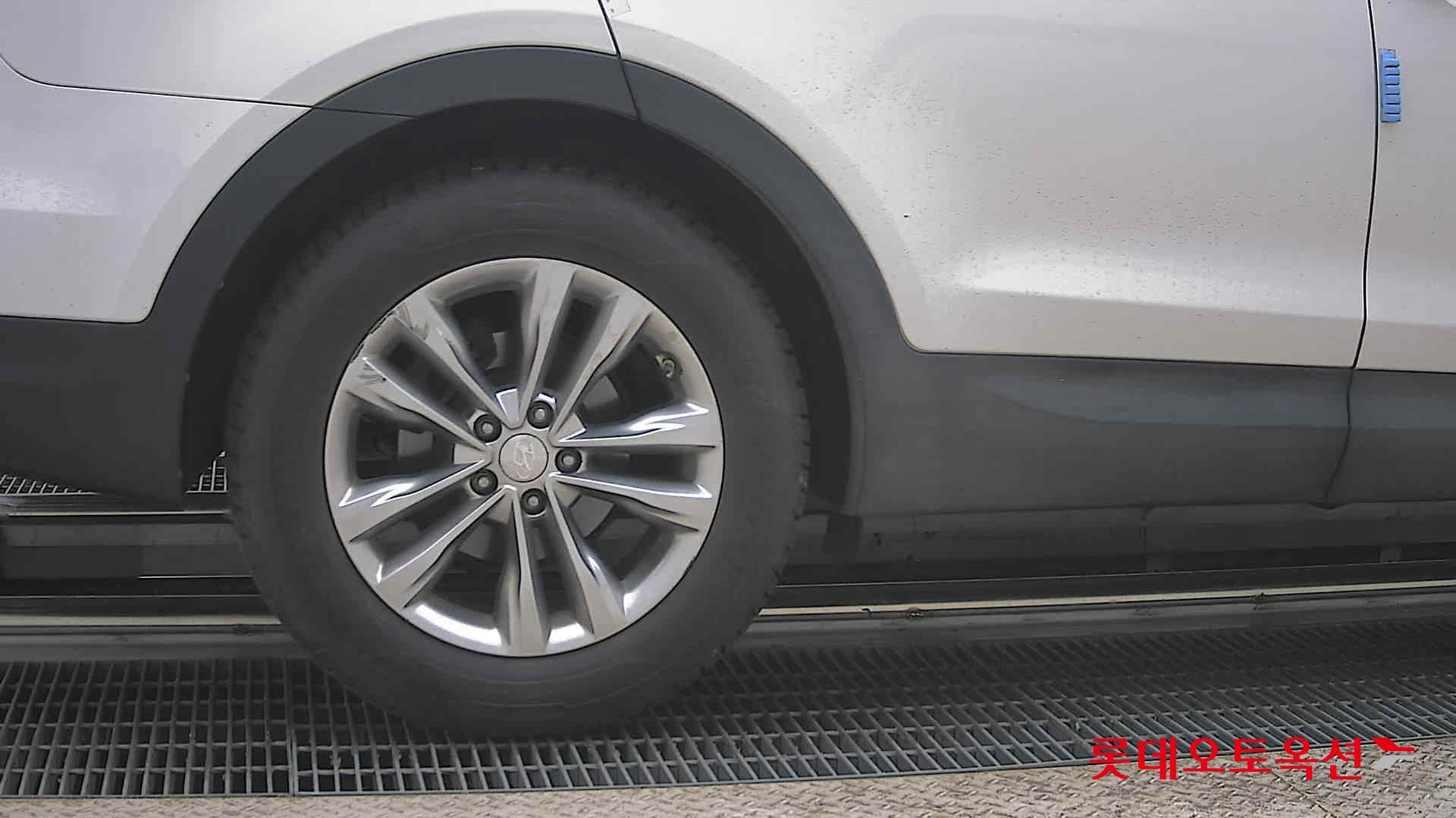 Hyundai Santa Fe 2016 - Image 28