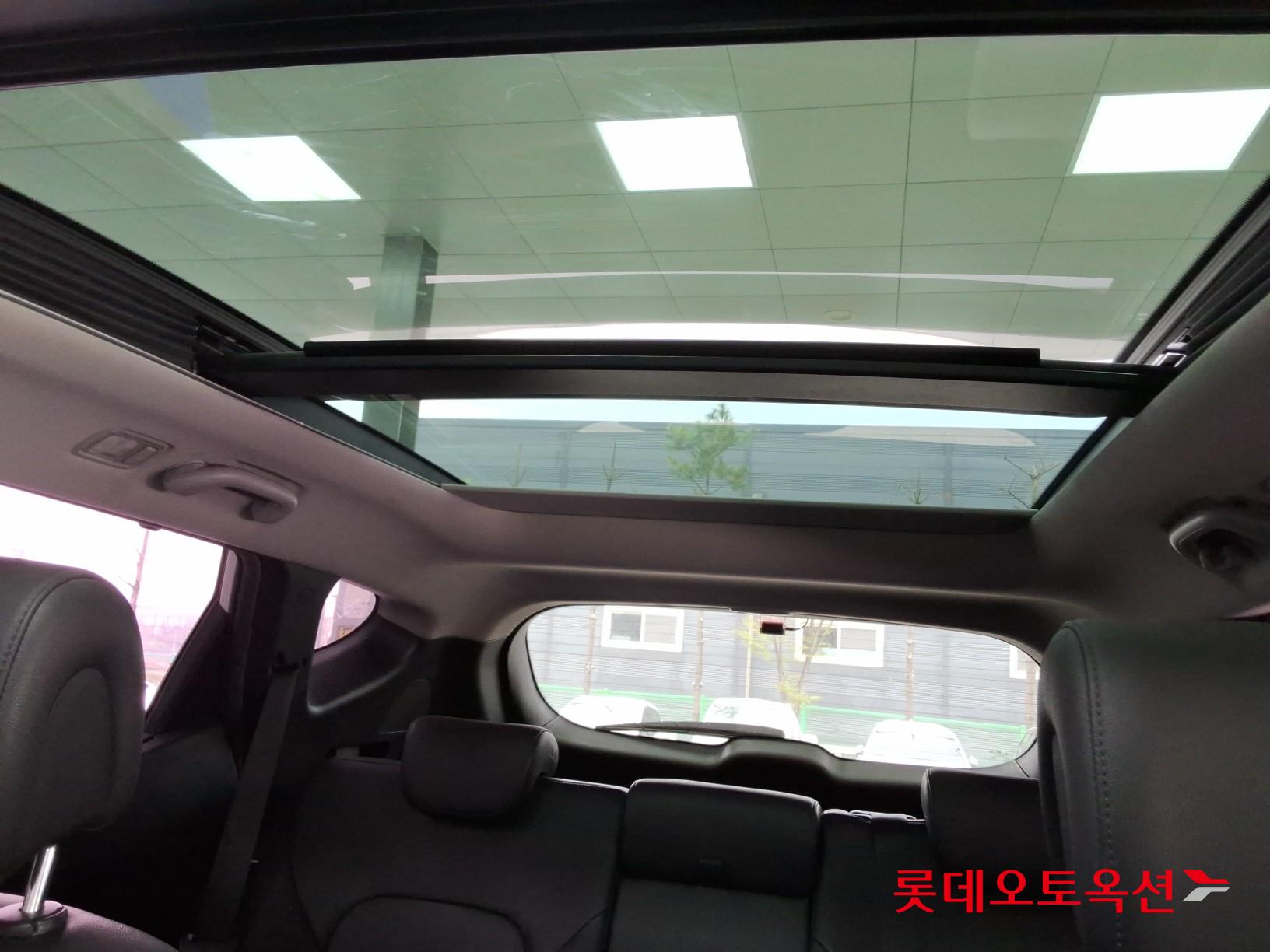 Hyundai Santa Fe 2016 - Image 34