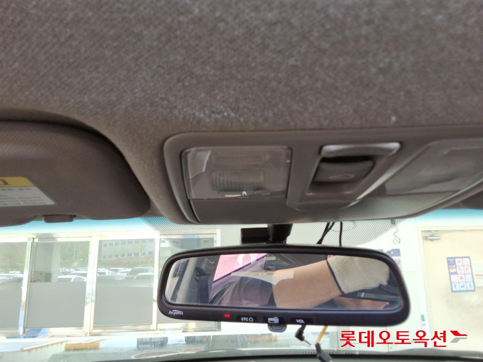 Hyundai Accent 2012 - Image 31