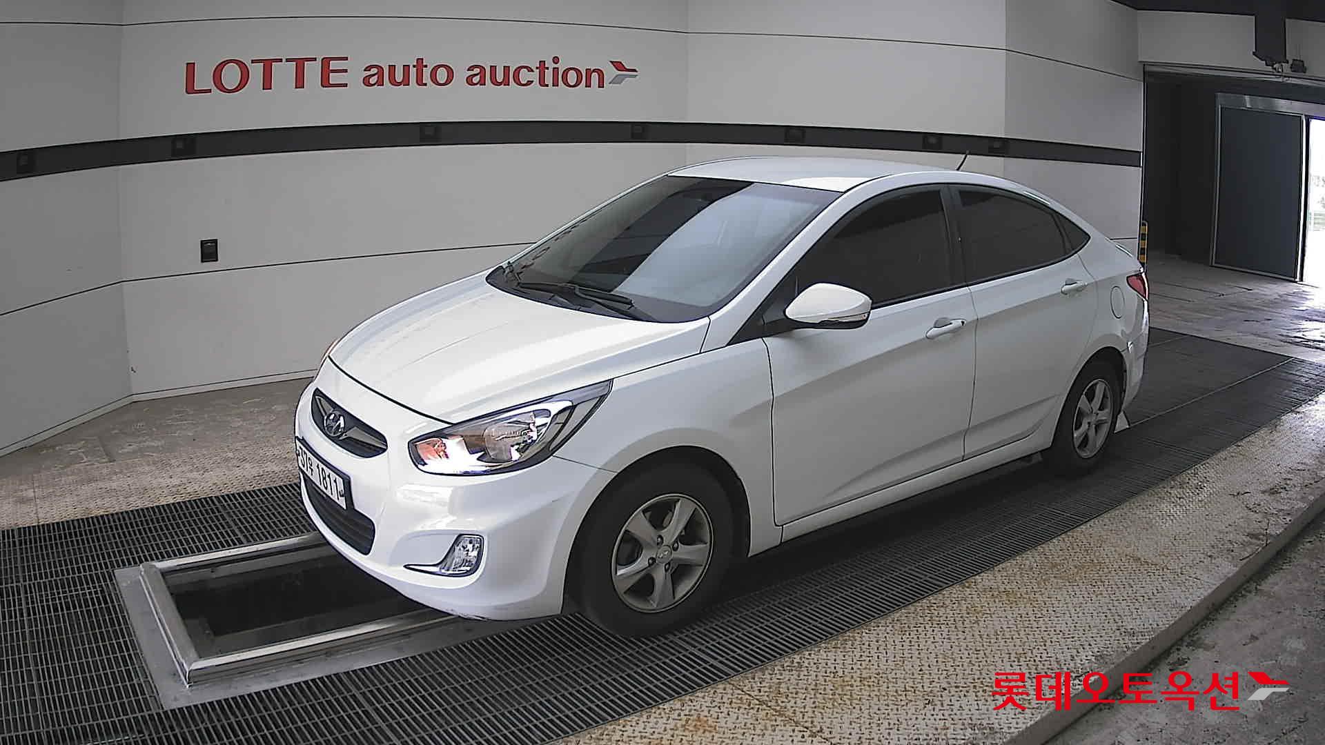 Hyundai Accent 2014 - Image 11