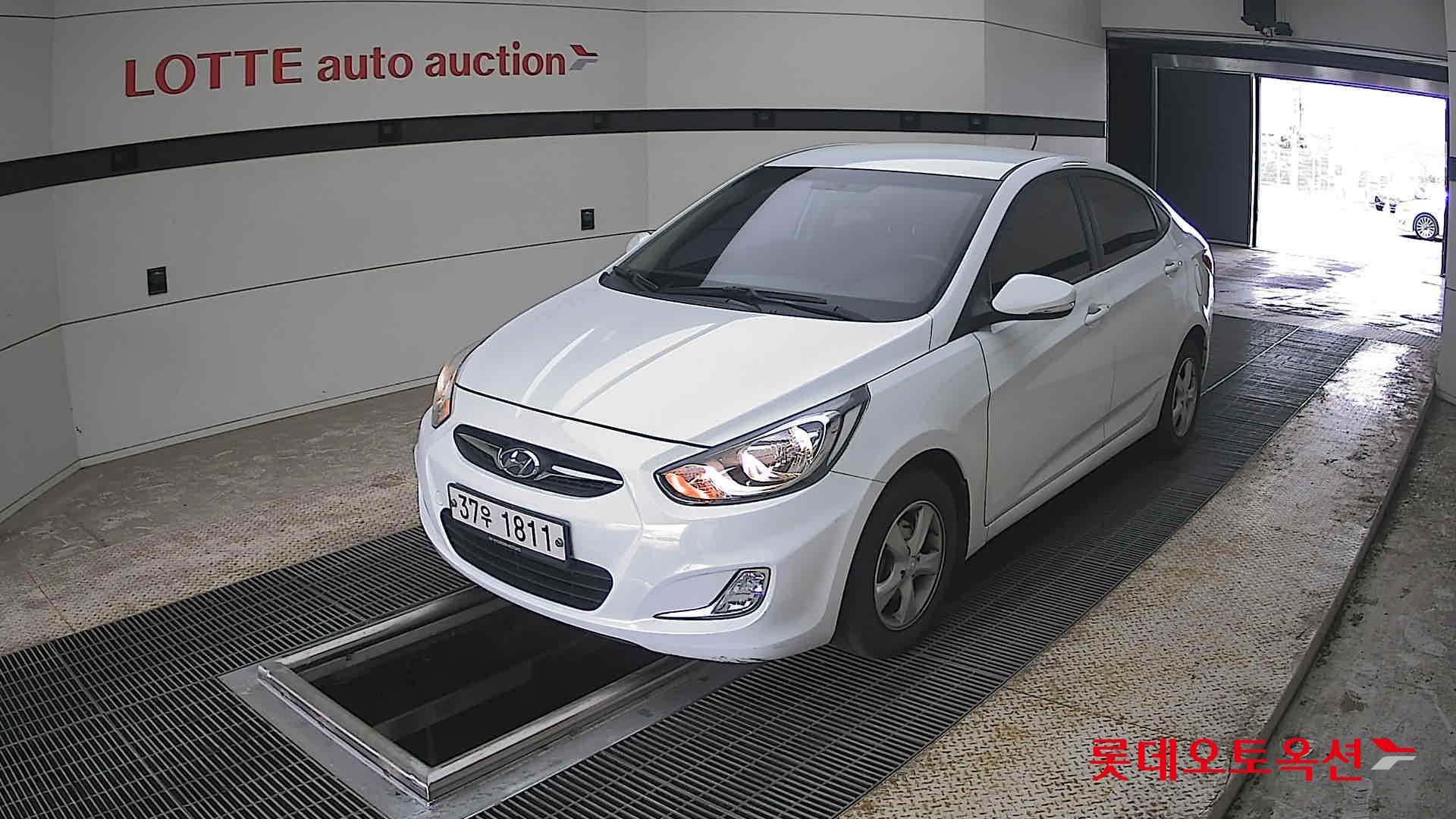 Hyundai Accent 2014 - Image 3