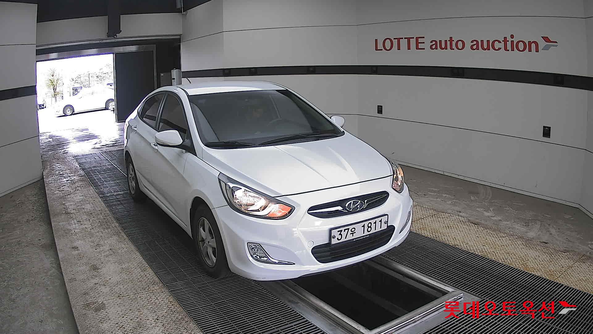 Hyundai Accent 2014 - Image 24
