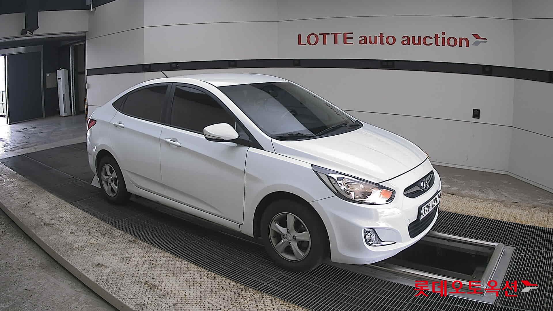 Hyundai Accent 2014 - Image 23