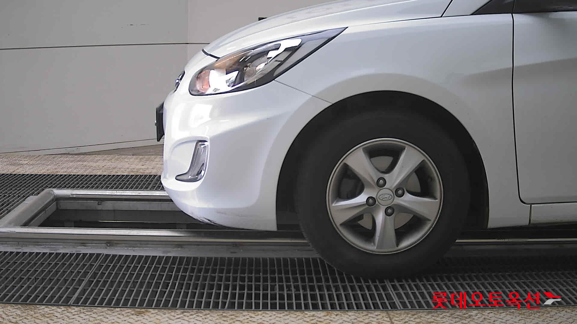 Hyundai Accent 2014 - Image 25