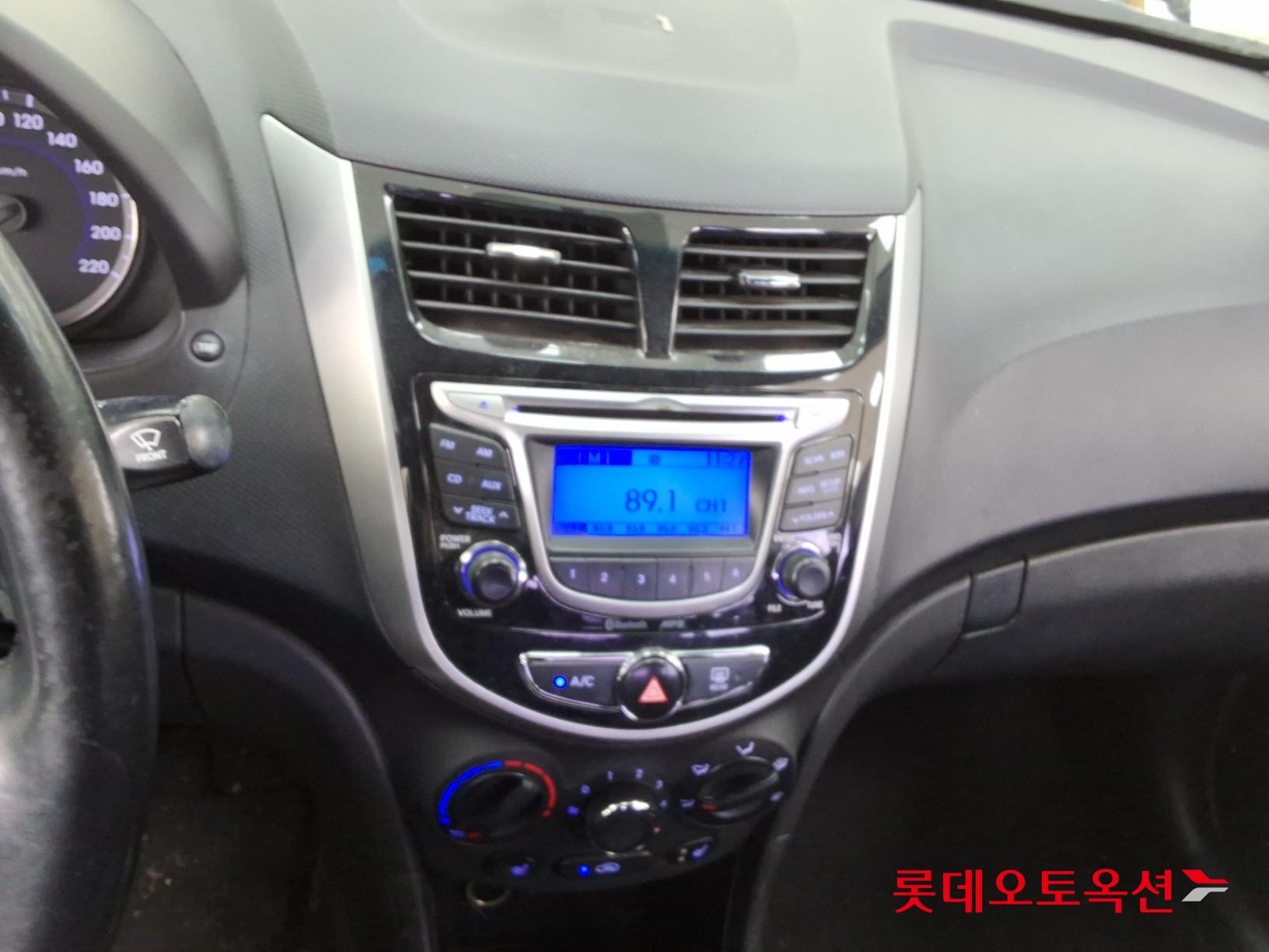 Hyundai Accent 2014 - Image 33