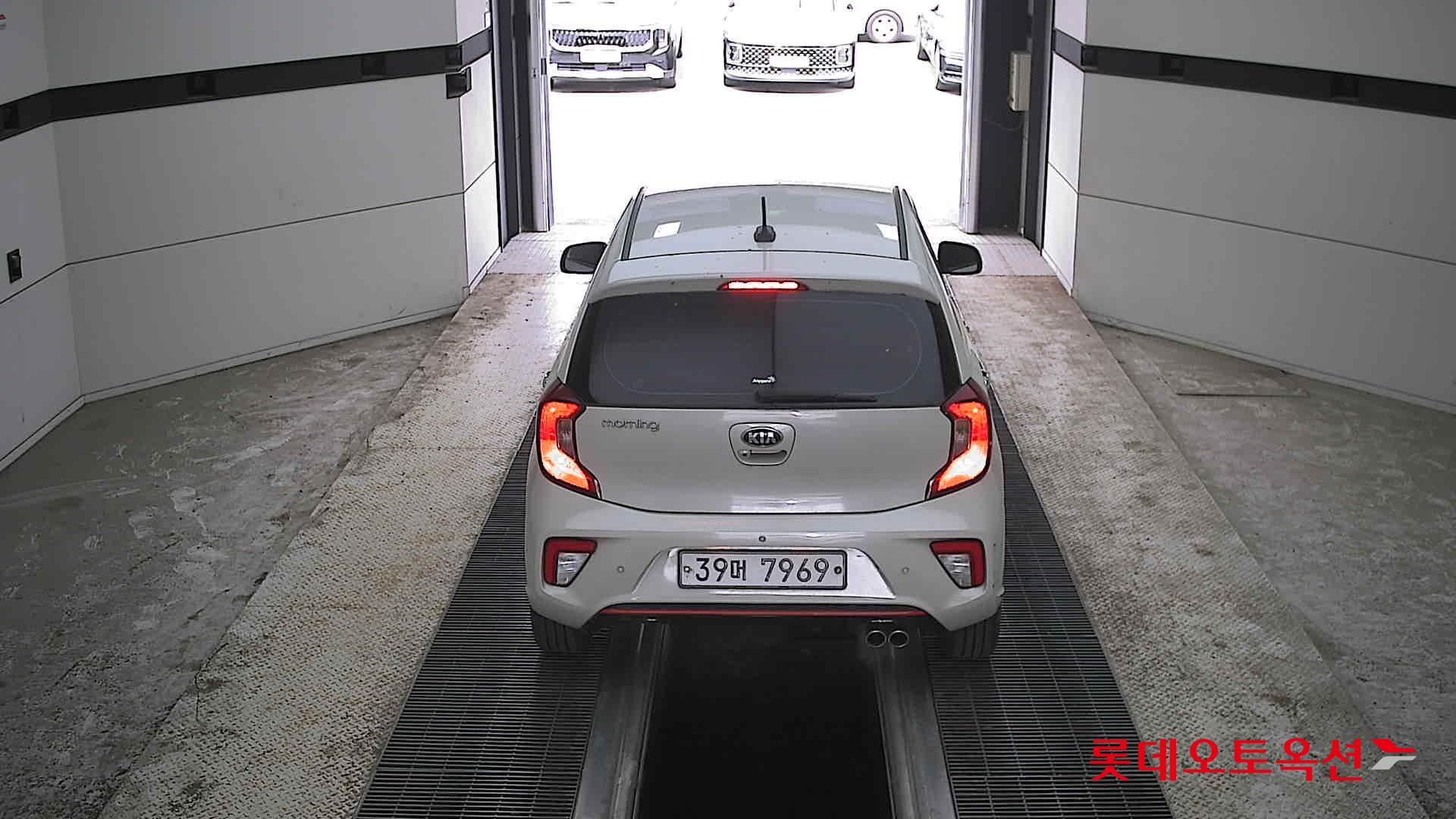 Kia Morning 2018 - Image 17