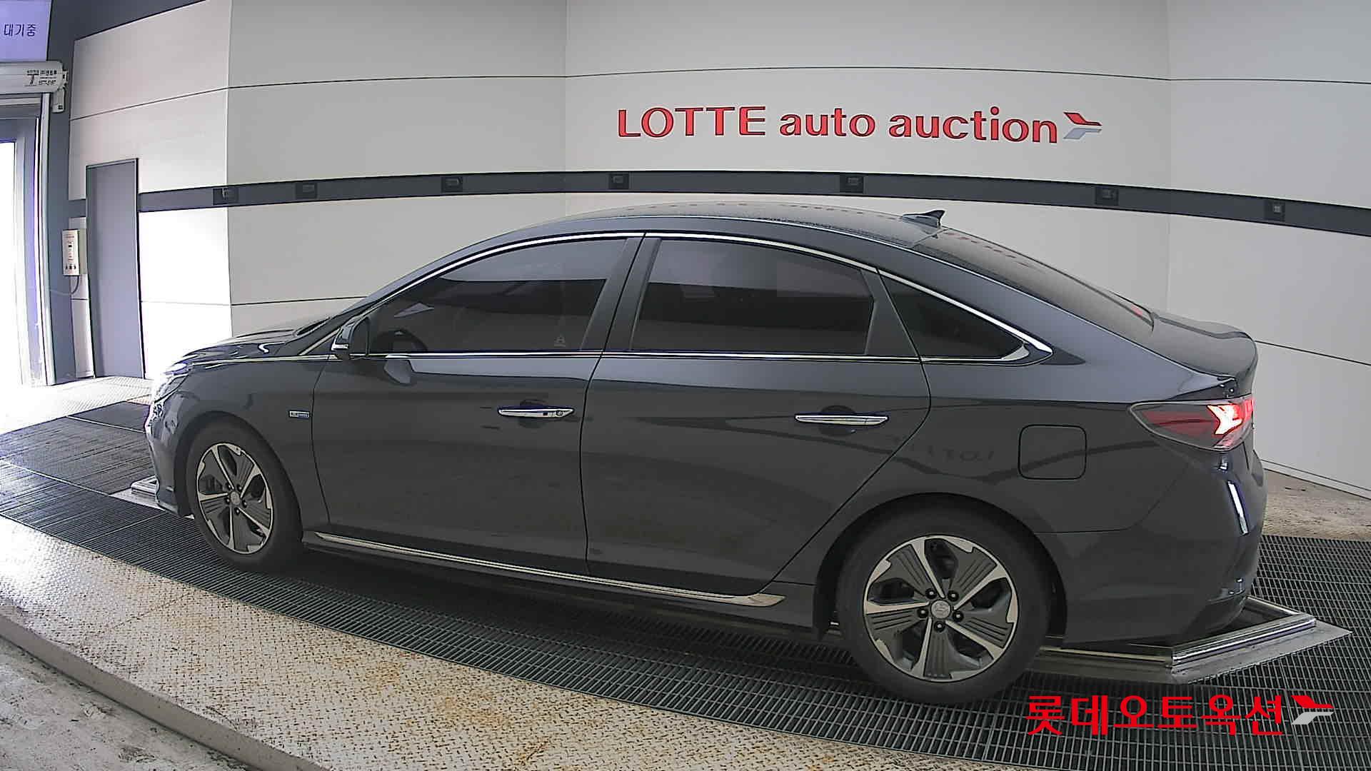 Hyundai Sonata 2019 - Image 14