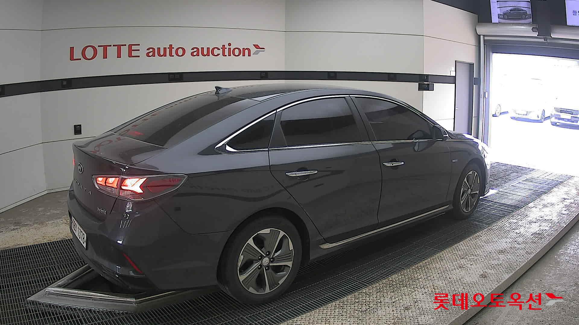 Hyundai Sonata 2019 - Image 19