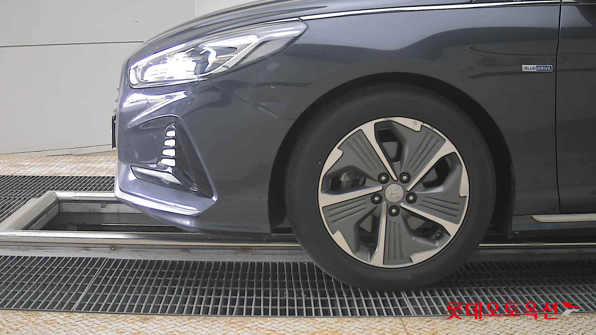 Hyundai Sonata 2019 - Image 25