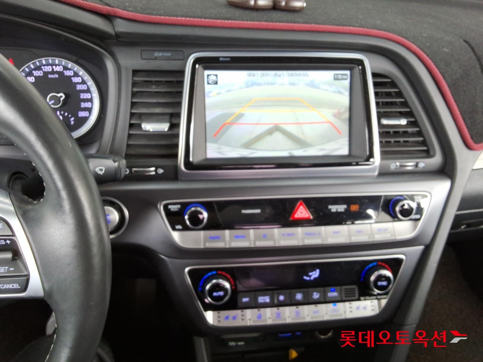 Hyundai Sonata 2019 - Image 33