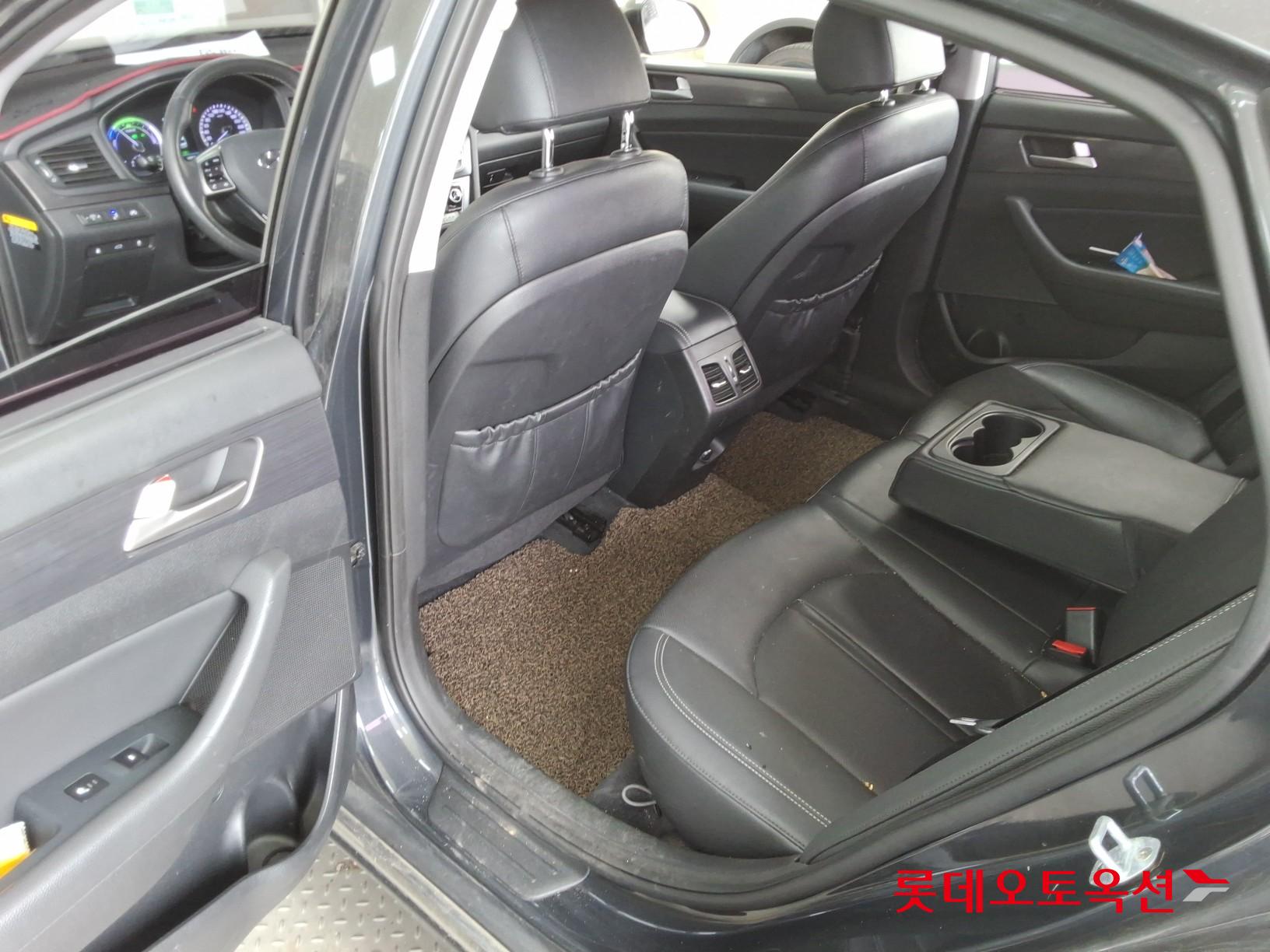 Hyundai Sonata 2019 - Image 38