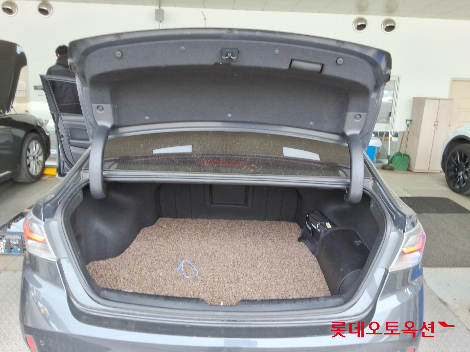 Hyundai Sonata 2019 - Image 9