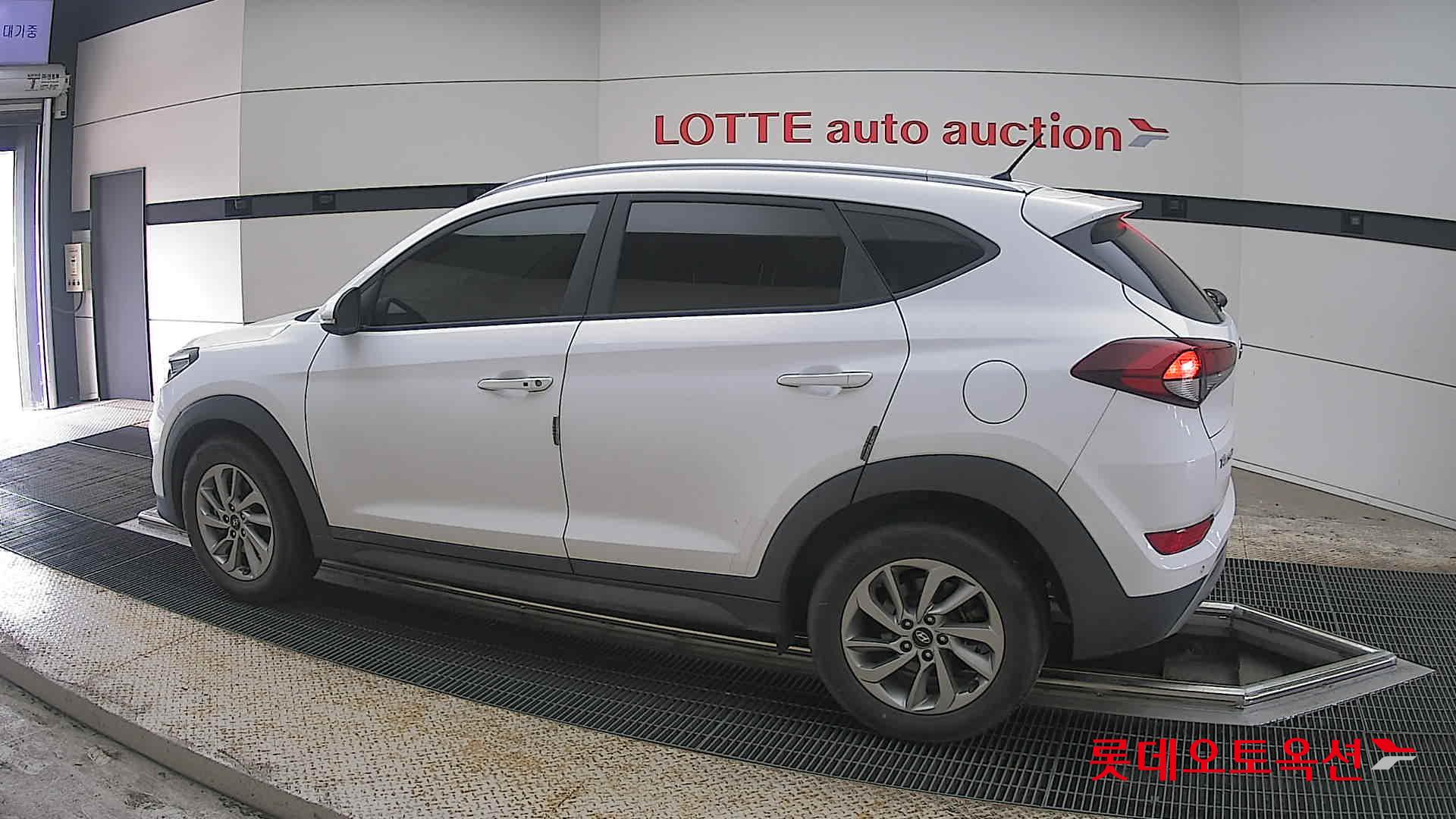 هيونداي توسان 2017 - صورة 14