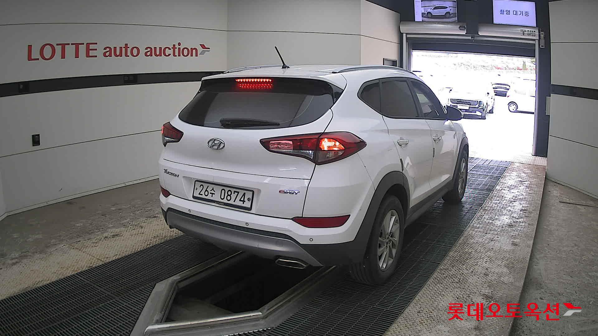 هيونداي توسان 2017 - صورة 18