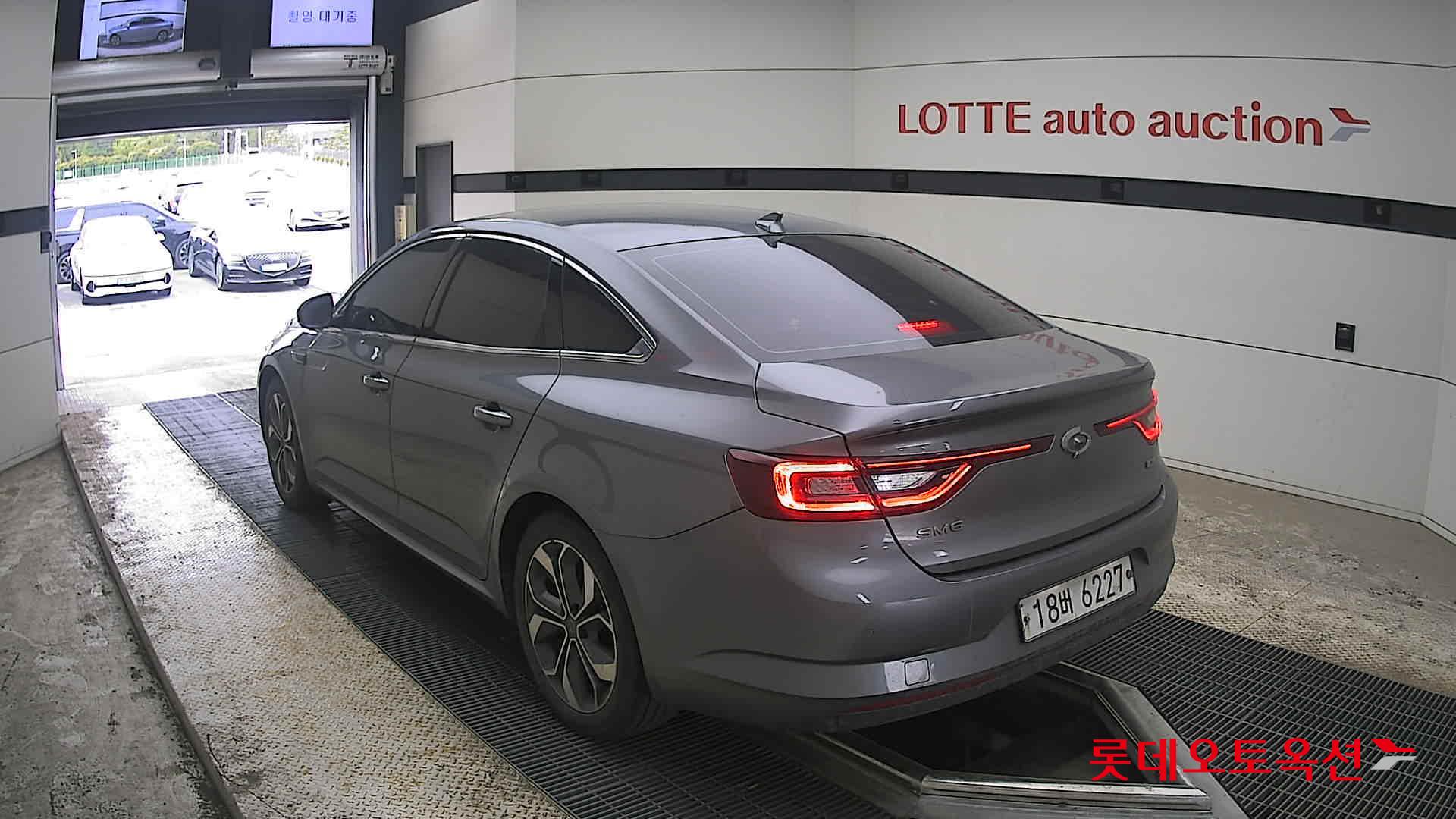 르노삼성자동차 SM6 2019 - 이미지 4