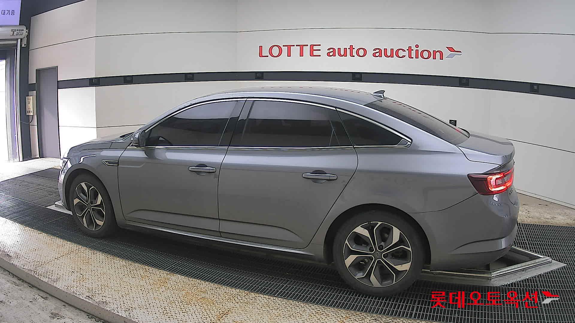 르노삼성자동차 SM6 2019 - 이미지 14