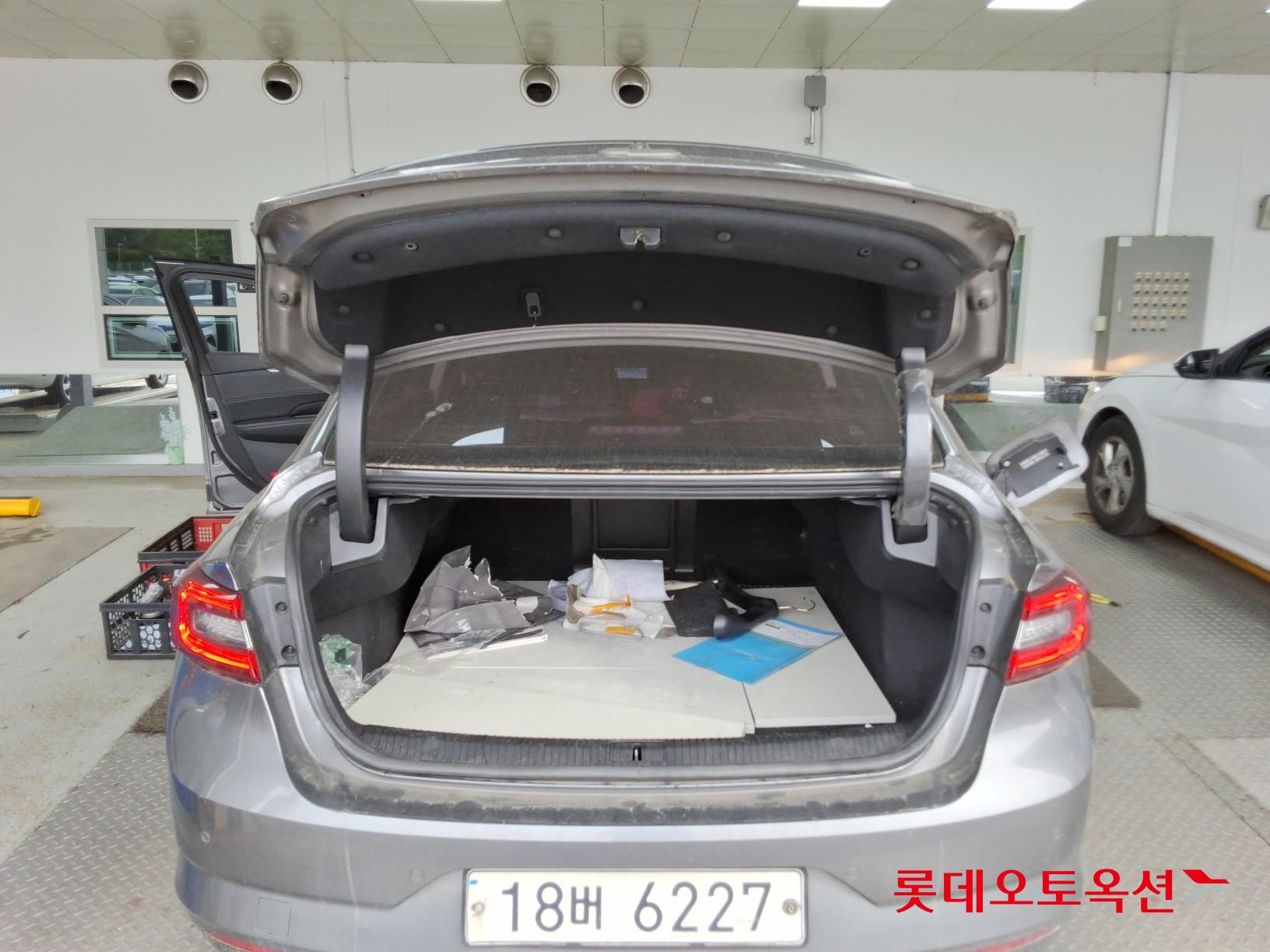 르노삼성자동차 SM6 2019 - 이미지 9