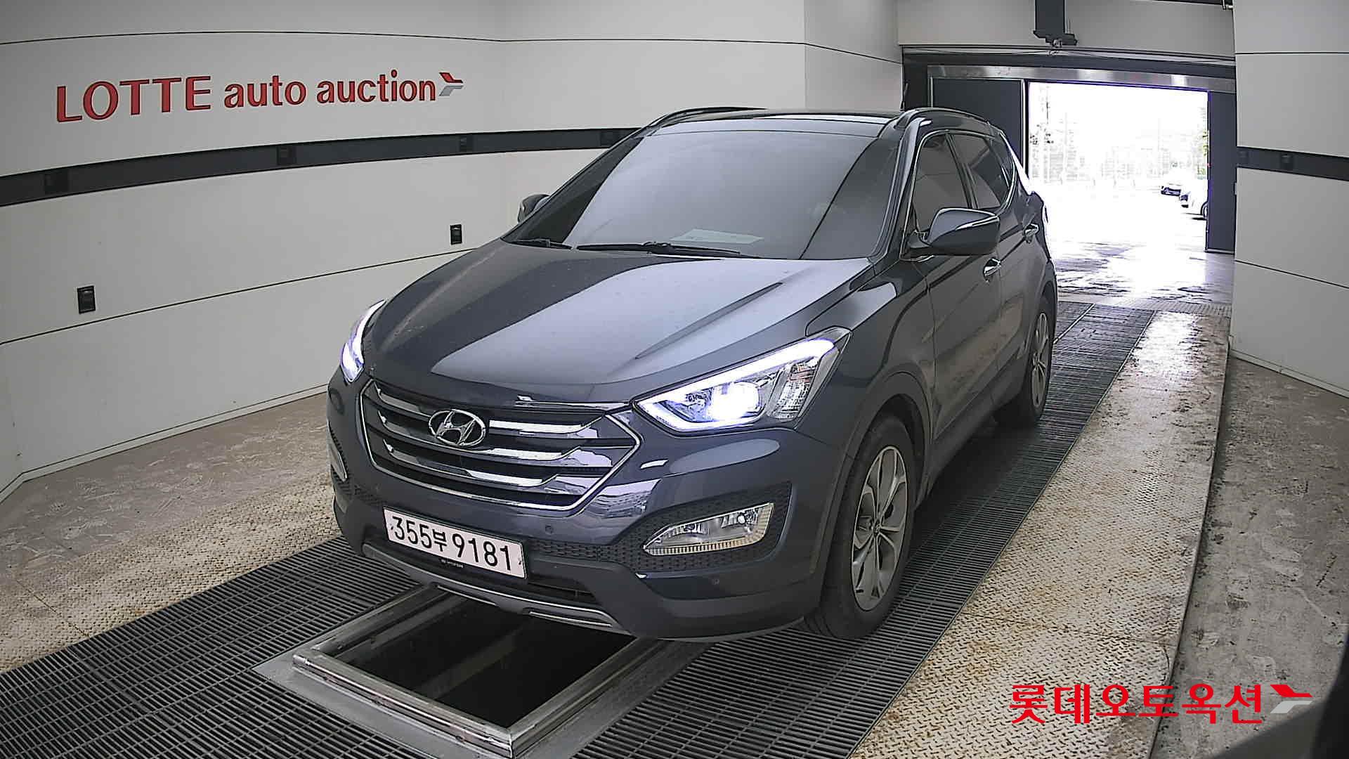 Hyundai Santa Fe 2013 - Image 10